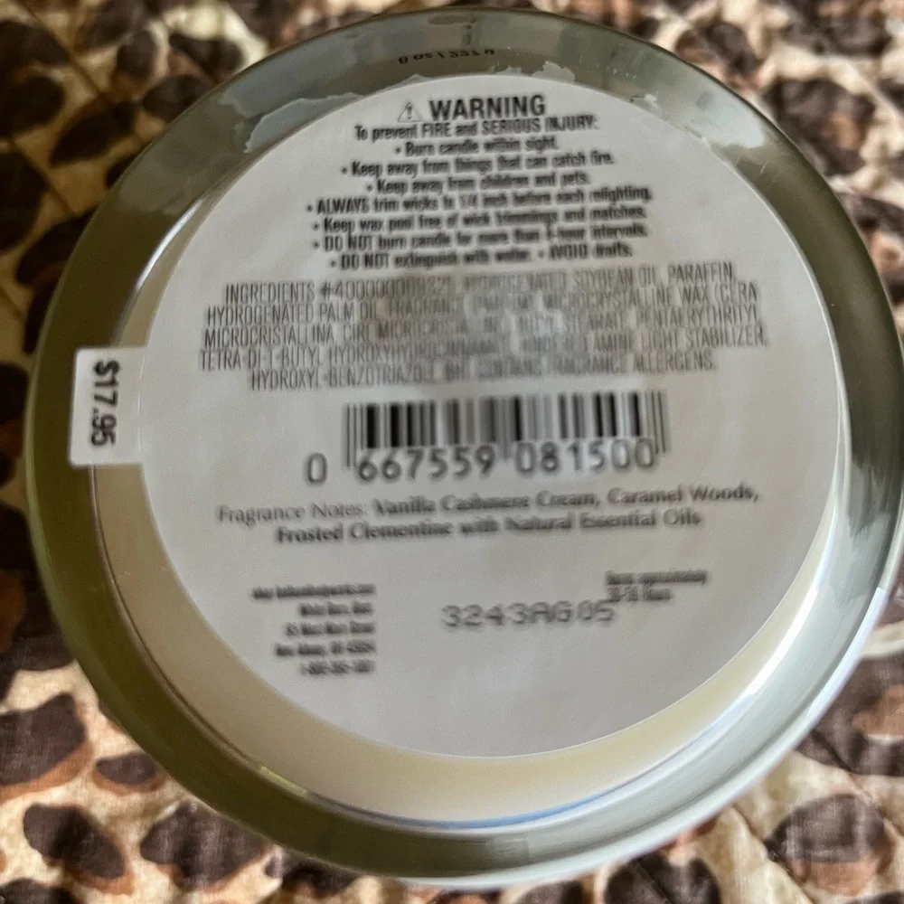 Snowflakes & Cashmere Bath & Body